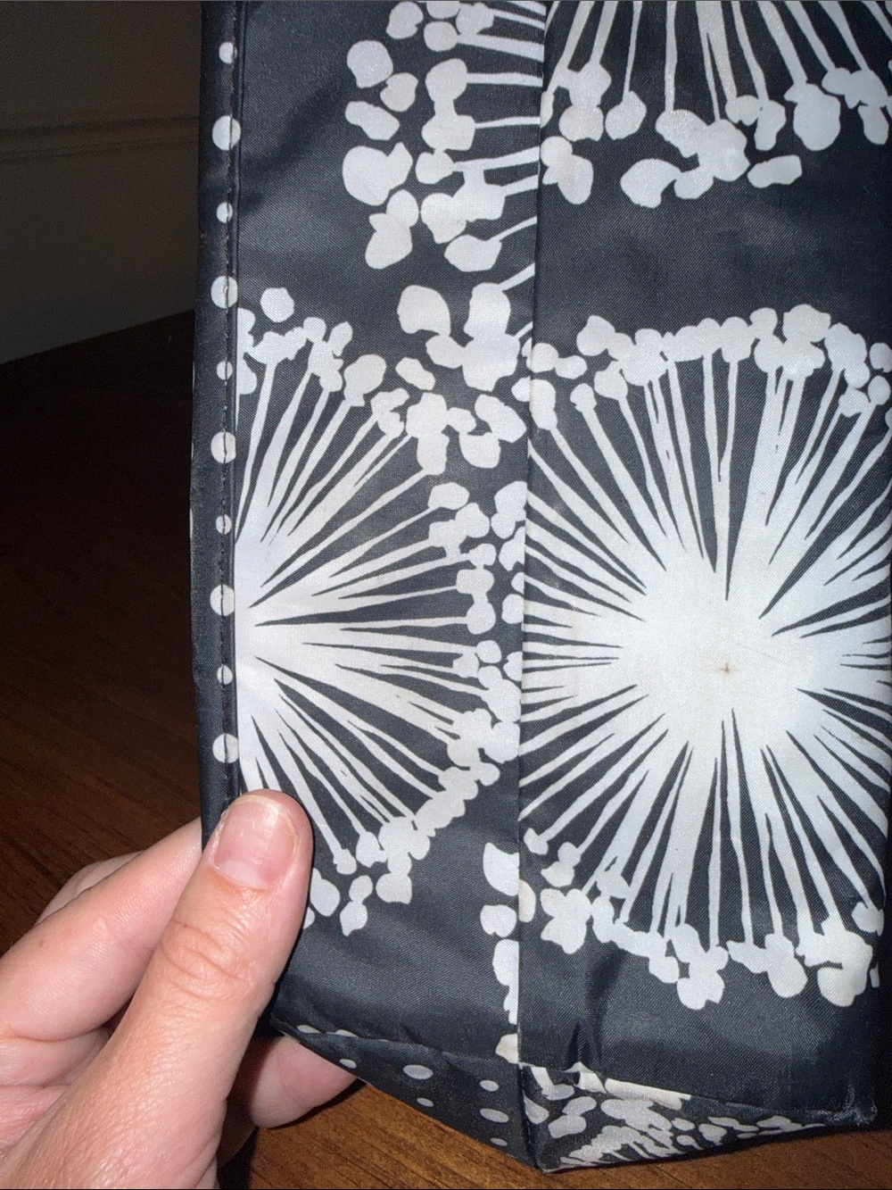 thirty-one Black and White Polka lunch Tote with Floral Top - Picture 10 of 14